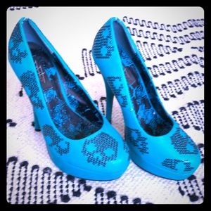 Turquoise iron fist digiskull heals